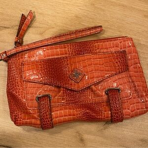 SIMPLY VERA by VERA WANG, rust wristlet, clutch approx 9-1/2 by 5-1/2